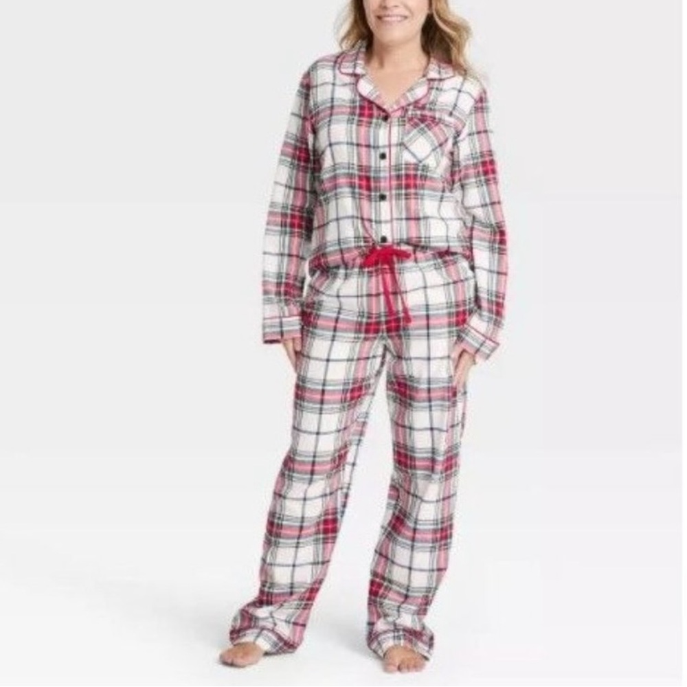 Wondershop White Holiday Plaid Flannel Pajama Set XS